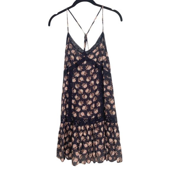 American Eagle Outfitters Dresses & Skirts - Floral & Lace Boho V-Neck Adjustable Straps Sleeveless Dress